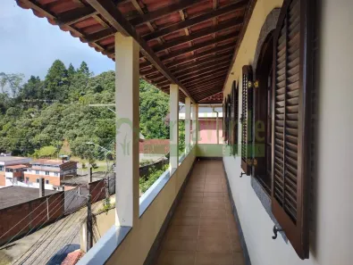 Casa com 3 Quartos à venda, 800m² no Independência, Petrópolis