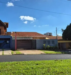 Imóvel Comercial com 4 Quartos para alugar, 272m² no Vila Harmonia, Araraquara