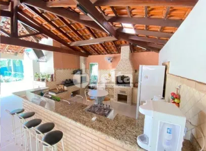 Ponto Comercial com 4 Quartos à venda, 500m² no Mansões Aeroporto, Uberlândia