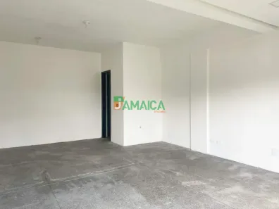 Ponto Comercial para alugar, 38m² no Uberaba, Curitiba