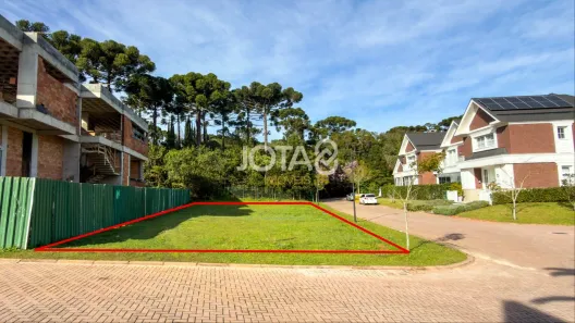 Lote/Terreno à venda, 723m² no Santa Felicidade, Curitiba