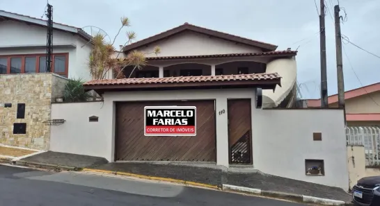 Sobrado com 3 Quartos à venda, 300m² no Loteamento Jardim Serrano, Serra Negra