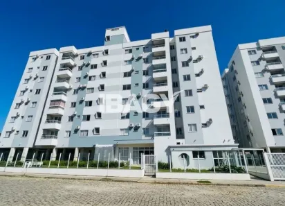 Apartamento com 2 Quartos para alugar, 68m² no Areias, São José