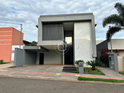 Sobrado com 5 Quartos à venda, 223m² no Vila Nasser, Campo Grande
