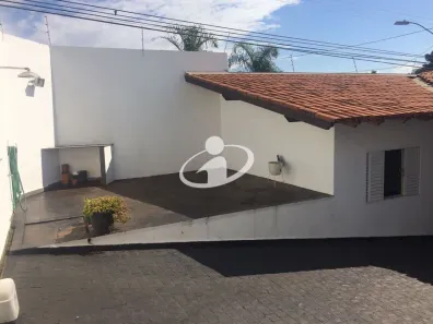 Casa com 3 Quartos à venda, 199m² no Martins, Uberlândia