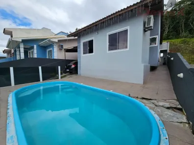 Casa com 3 Quartos à venda, 200m² no Forquilhas, São José