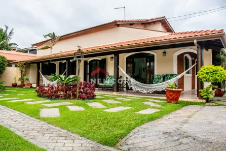 Casa com 4 Quartos à venda, 350m² no Tupy, Itanhaém