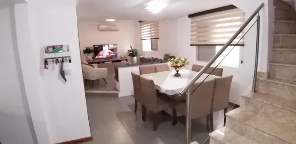 Casa com 3 Quartos à venda, 220m² no Coloninha, Florianópolis