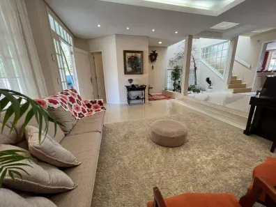 Casa com 4 Quartos à venda, 314m² no Costa e Silva, Joinville