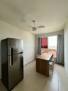 Apartamento com 2 Quartos para alugar, 48m² no Zona 06, Maringá