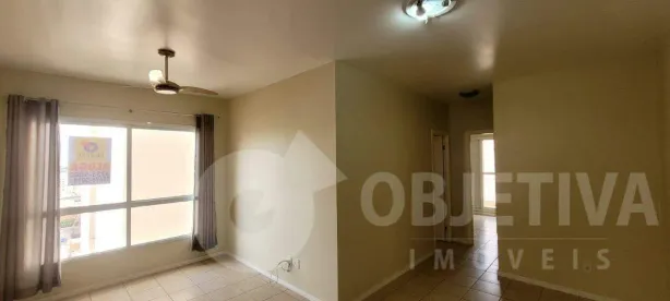 Apartamento com 2 Quartos para alugar, 67m² no Centro, Uberlândia
