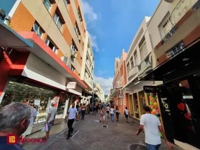 Sala Comercial à venda, 28m² no Centro, Florianópolis