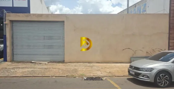 para alugar, 360m² no Vila São Cristóvão, Uberaba