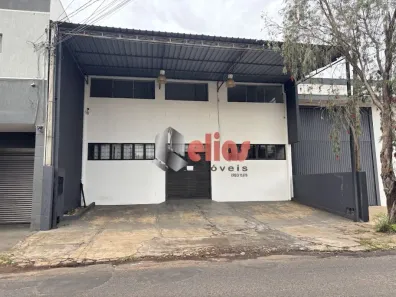 Galpão/Depósito/Armazém para alugar, 469m² no Vila Engler, Bauru