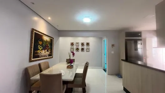 Casa com 3 Quartos à venda, 218m² no Jardim Dias I, Maringá
