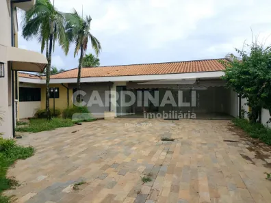Casa com 4 Quartos para alugar, 387m² no Vila Harmonia, Araraquara