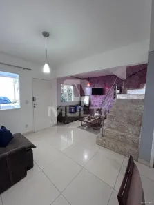 Casa de Condomínio com 4 Quartos à venda, 100m² no Gávea, Uberlândia