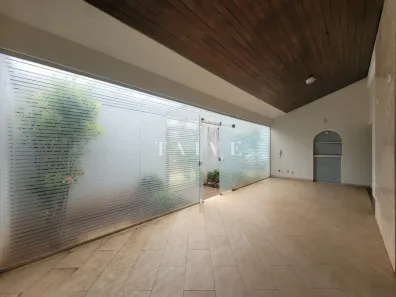 Sobrado com 5 Quartos à venda, 438m² no Centro, Londrina