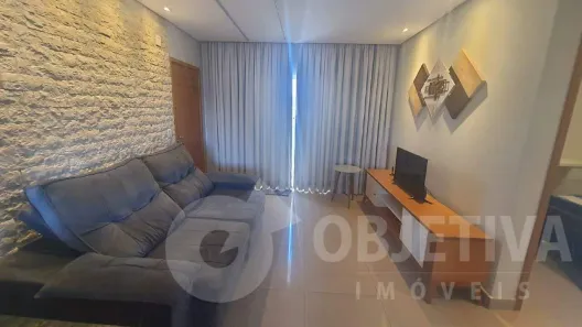 Apartamento com 2 Quartos para alugar, 65m² no Segismundo Pereira, Uberlândia