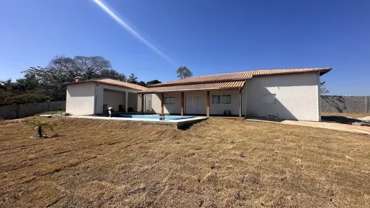 Fazenda/Sítio com 4 Quartos à venda, 250m² no Chácaras Berro D'Água, Itu