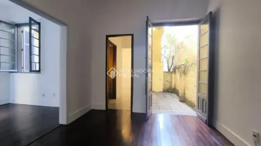 Apartamento com 2 Quartos para alugar, 65m² no Cidade Baixa, Porto Alegre
