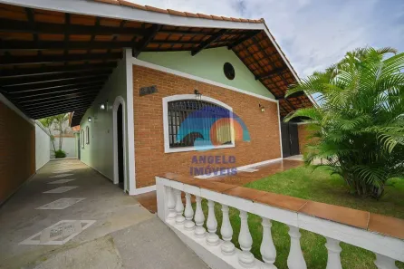 Casa com 3 Quartos para alugar, 140m² no Bal Stella Maris, Peruíbe