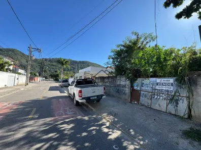 Lote/Terreno à venda, 180m² no Piratininga, Niterói
