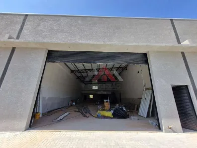 Galpão/Depósito/Armazém para alugar, 241m² no Jardim Santa Helena, Suzano