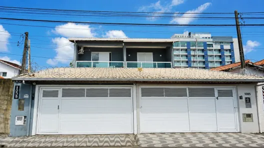 Sobrado com 3 Quartos para alugar, 130m² no Maracanã, Praia Grande