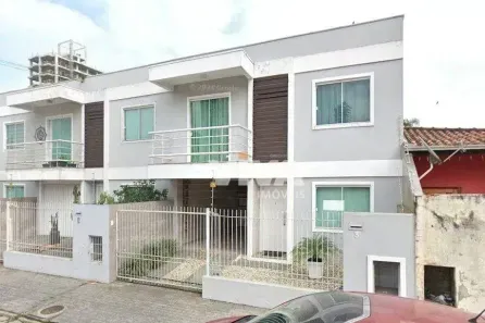 Sobrado com 3 Quartos à venda, 110m² no São Judas, Itajaí