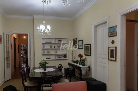 Casa com 6 Quartos para alugar, 440m² no Indianópolis, São Paulo
