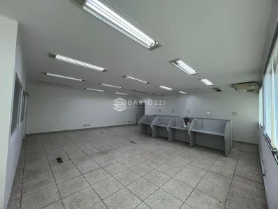 Ponto Comercial para alugar, 224m² no Osvaldo Cruz, São Caetano do Sul