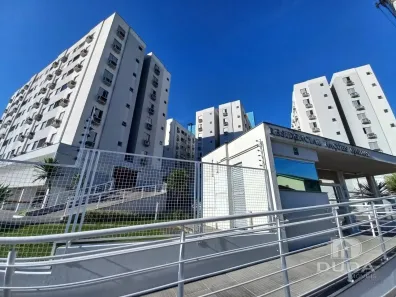 Apartamento com 2 Quartos à venda, 60m² no Pinheirinho, Criciúma