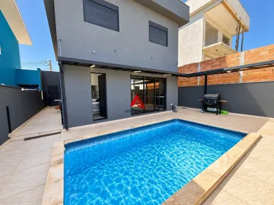 Casa de Condomínio com 3 Quartos para alugar, 200m² no Bandeira Branca, Jacareí