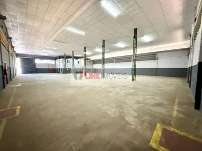 Galpão/Depósito/Armazém para alugar, 1500m² no Civit II, Serra