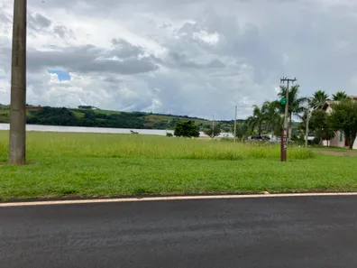 Lote/Terreno à venda, 450m² no Riviera de Santa Cristina III, Itaí