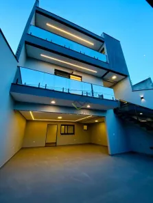 Sobrado com 3 Quartos à venda, 218m² no Residencial e Comercial Guarulhos, Guarulhos