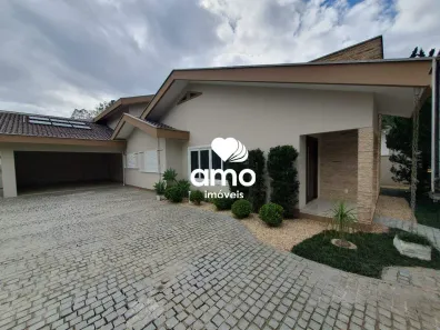 Casa com 4 Quartos para alugar, 300m² no Azambuja, Brusque