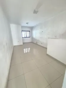 Sobrado com 2 Quartos à venda, 91m² no Jardim Maria Rosa, Taboão da Serra