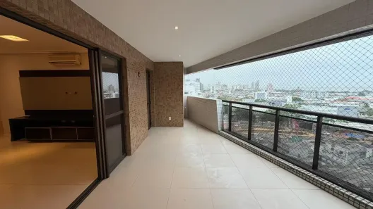 Apartamento com 4 Quartos para venda ou aluguel, 213m² no Umarizal, Belém