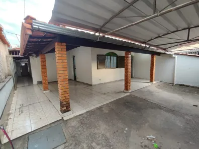 Casa com 3 Quartos para alugar, 190m² no Frimisa, Santa Luzia