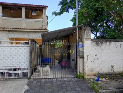 Sobrado com 4 Quartos à venda, 145m² no Centro, São Gonçalo