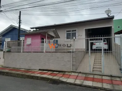 Casa com 3 Quartos à venda, 160m² no Forquilhas, São José