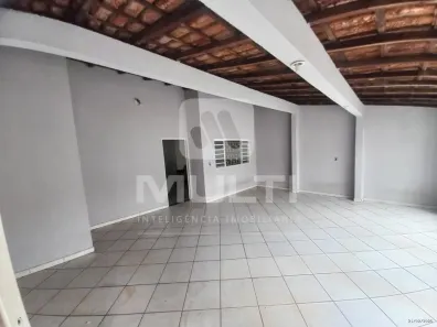 Casa com 3 Quartos à venda, 158m² no Cidade Jardim, Uberlândia