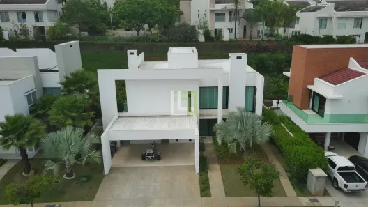 Casa de Condomínio com 3 Quartos à venda, 310m² no Cidade Santos Dumont, Jundiaí