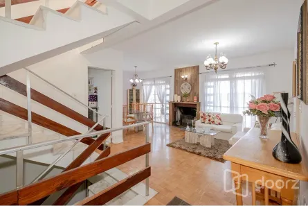 Casa com 3 Quartos à venda, 300m² no Jardim Sabará, Porto Alegre