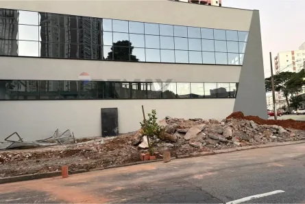 Ponto Comercial para alugar, 800m² no Chácara Santo Antônio (Zona Leste), São Paulo