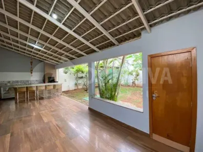 Casa com 4 Quartos à venda, 352m² no Jardim das Palmeiras, Uberlândia