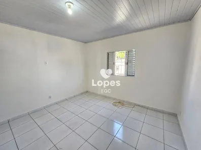 Casa com 1 Quarto para alugar, 40m² no Vila Cleonice, São Paulo