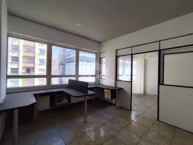 Ponto Comercial para alugar, 70m² no Centro Histórico, Porto Alegre